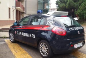 Lite tra padre e figlio a Pescara: spunta un coltello, indagano i carabinieri