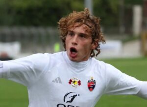 Calcio serie D, L'Aquila centra il poker nell'anticipo ed è a punteggio pieno. Pari nel derby di Teramo e della Sant