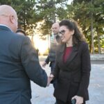 Famiglia nel bosco, la vice ministra Bellucci a Palmoli per incontrare i genitori dei bambini trasferiti in una casa famiglia